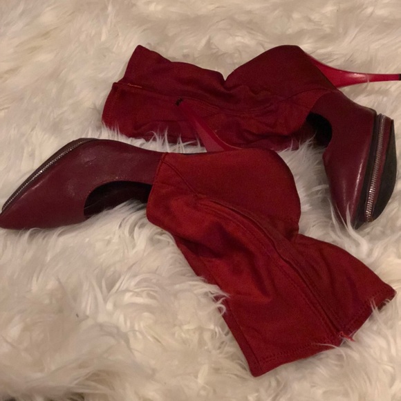 Heels - Picture 2 of 3